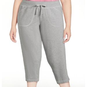 Athletic Works Core Knit Capri